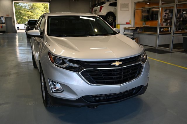 2019 Chevrolet Equinox LT photo 3