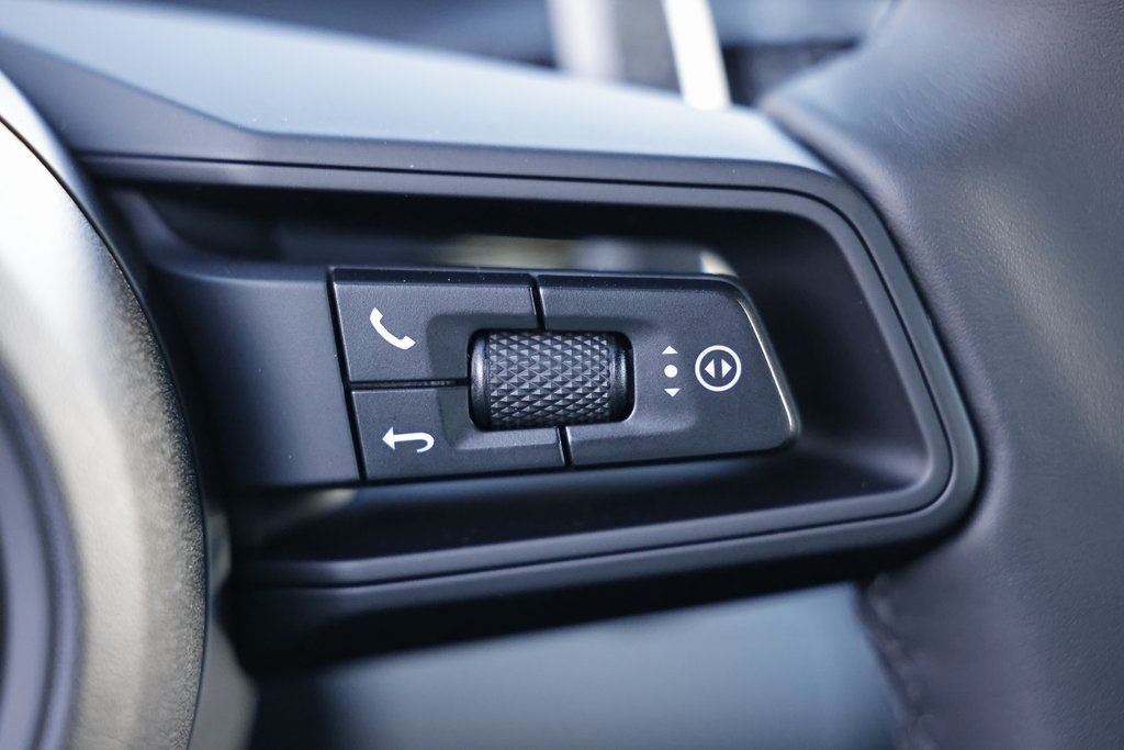 2025 Porsche Panamera 4 photo 35