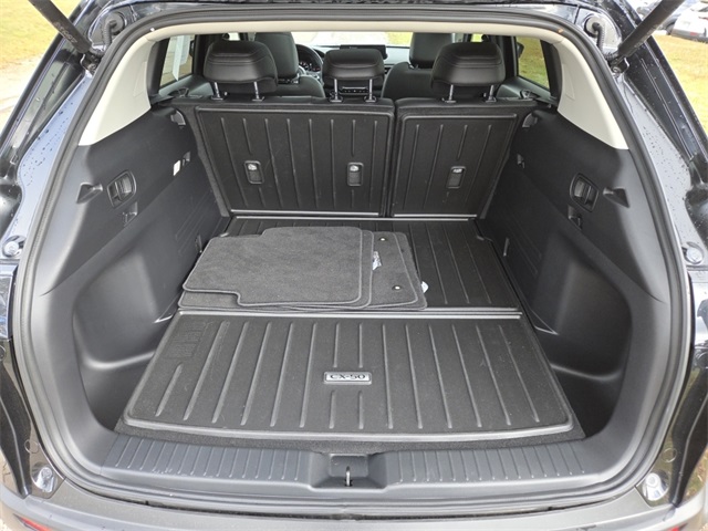 2024 Mazda CX-50 2.5 Premium Plus photo 12
