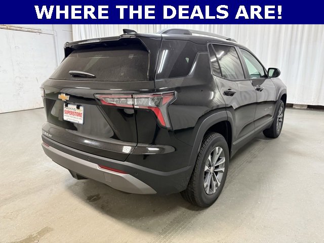 2026 Chevrolet Equinox LT photo 3
