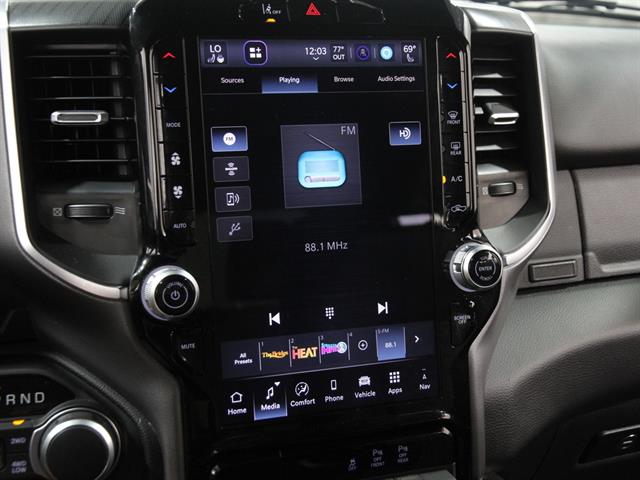 2025 Ram 1500 Big Horn Night Edition photo 7