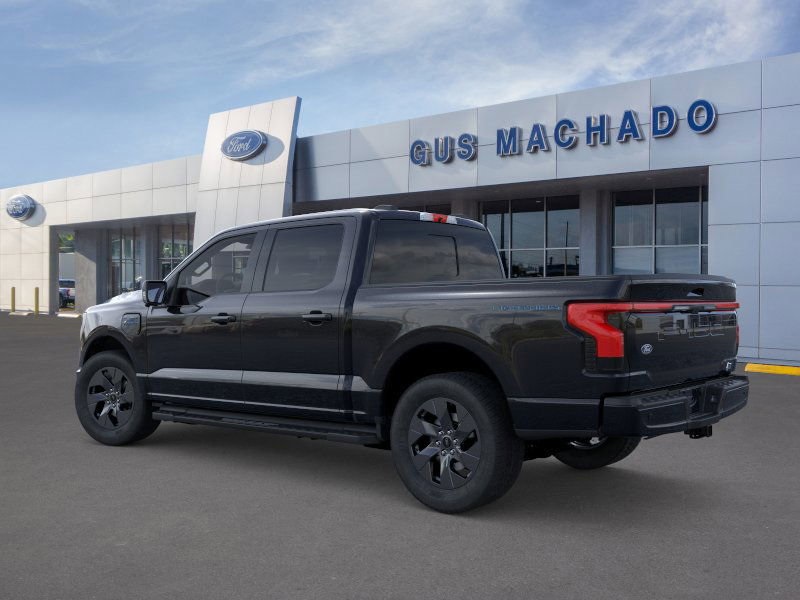 2025 Ford F-150 Lightning Lariat photo 4