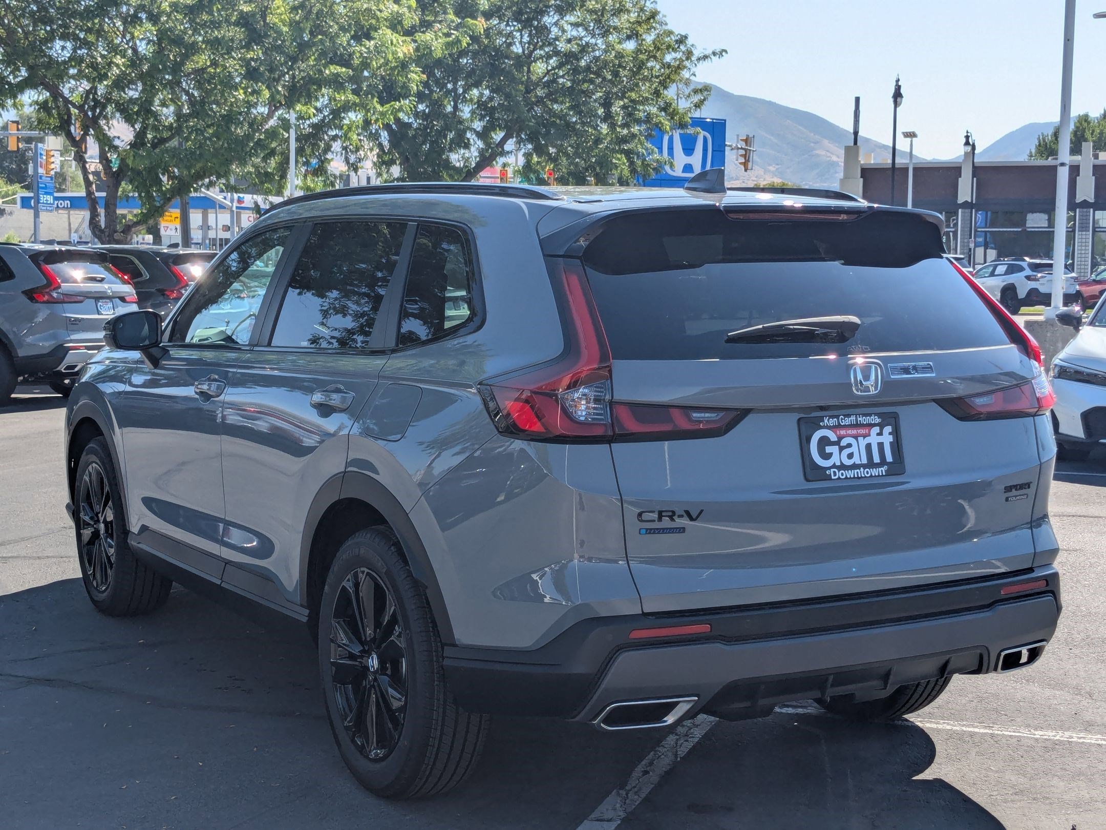 2026 Honda CR-V Hybrid Sport Touring photo 4
