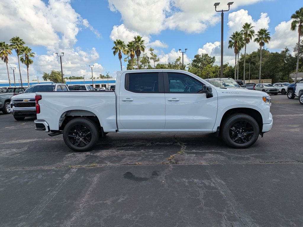 2025 Chevrolet Silverado 1500 RST photo 3