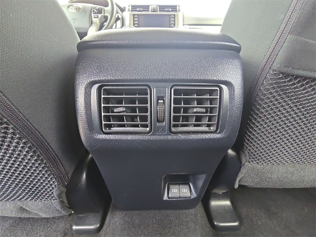 2024 Toyota 4Runner SR5 4WD photo 32