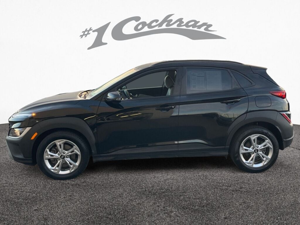 2023 Hyundai Kona SEL photo 4