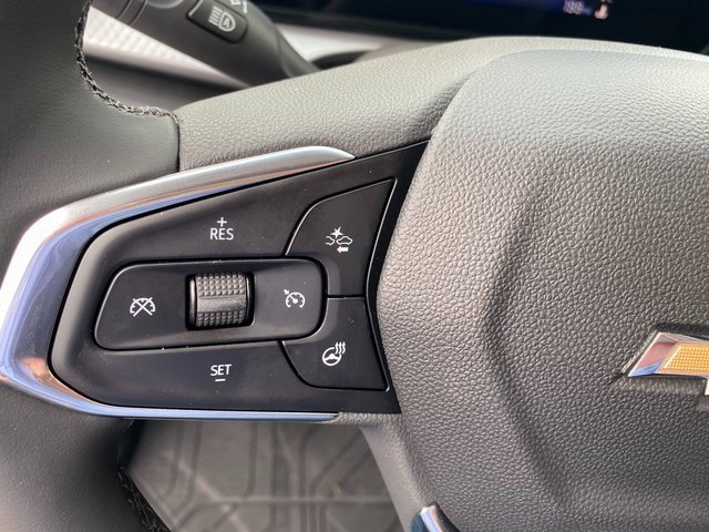 2025 Chevrolet Trax LT photo 26