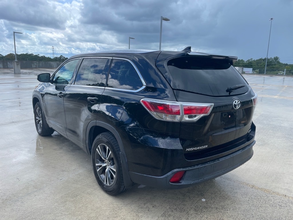 2016 Toyota Highlander XLE photo 3
