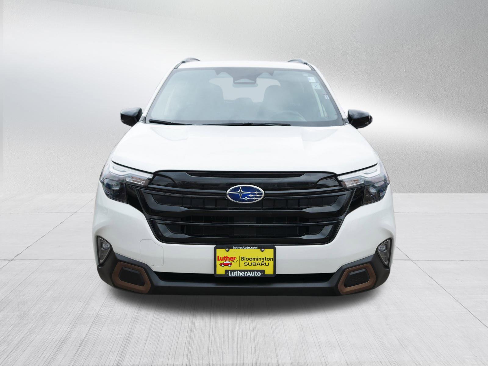 2025 Subaru Forester Sport photo 2
