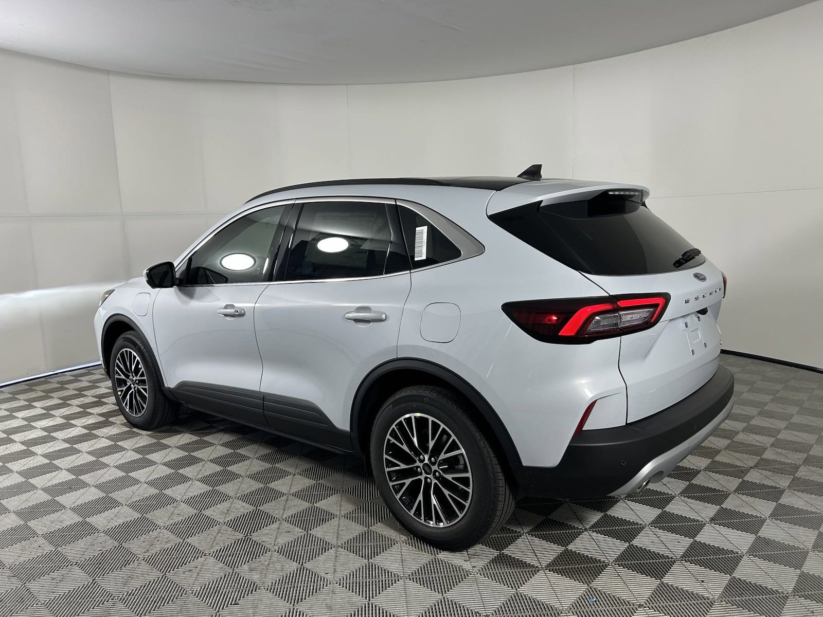 2025 Ford Escape photo 6