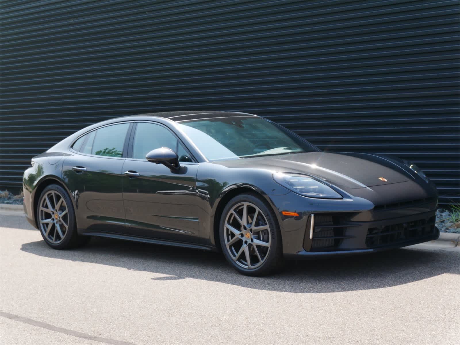 2025 Porsche Panamera 4 photo 20
