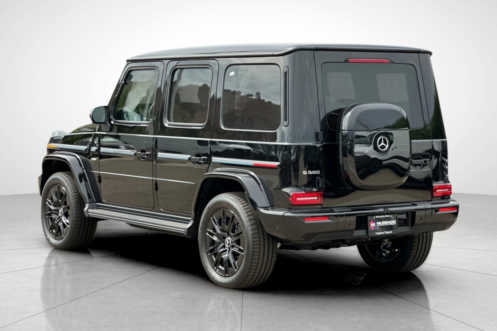 2025 Mercedes Benz G photo 12