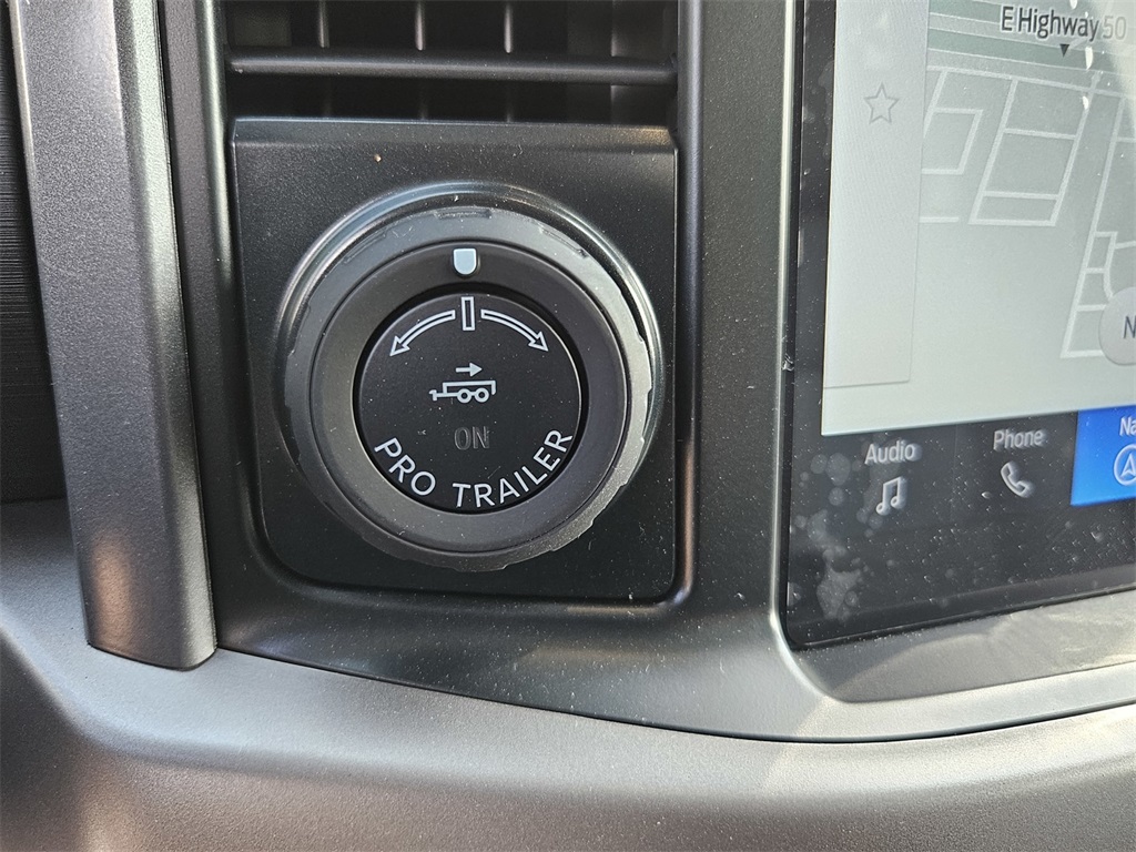2025 Ford F-150 XLT photo 16