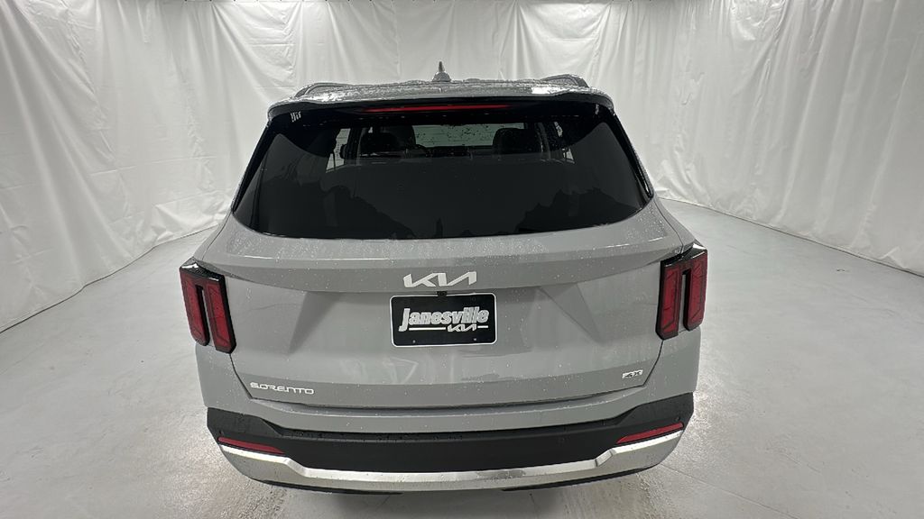 2026 Kia Sorento S photo 4