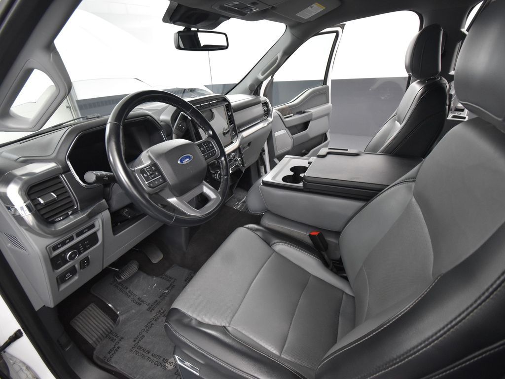 2021 Ford F-150 Lariat photo 18