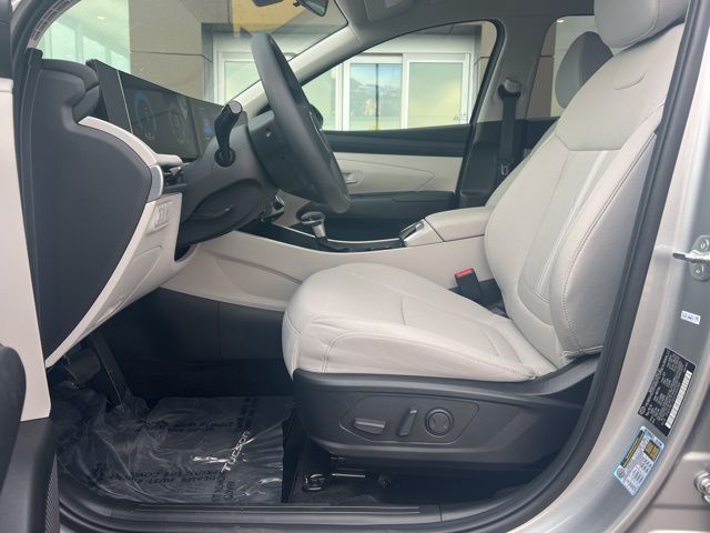 2025 Hyundai Tucson SEL photo 3
