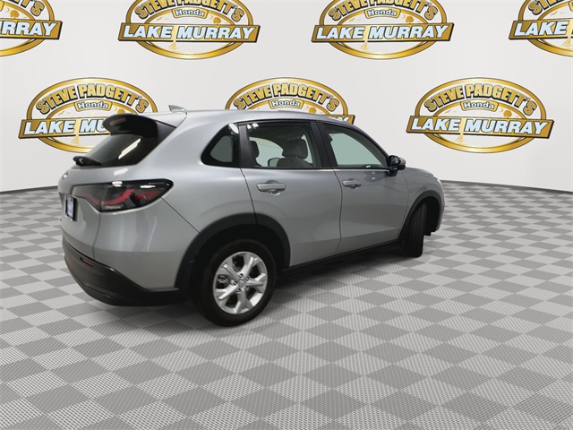 2025 Honda HR-V LX photo 3