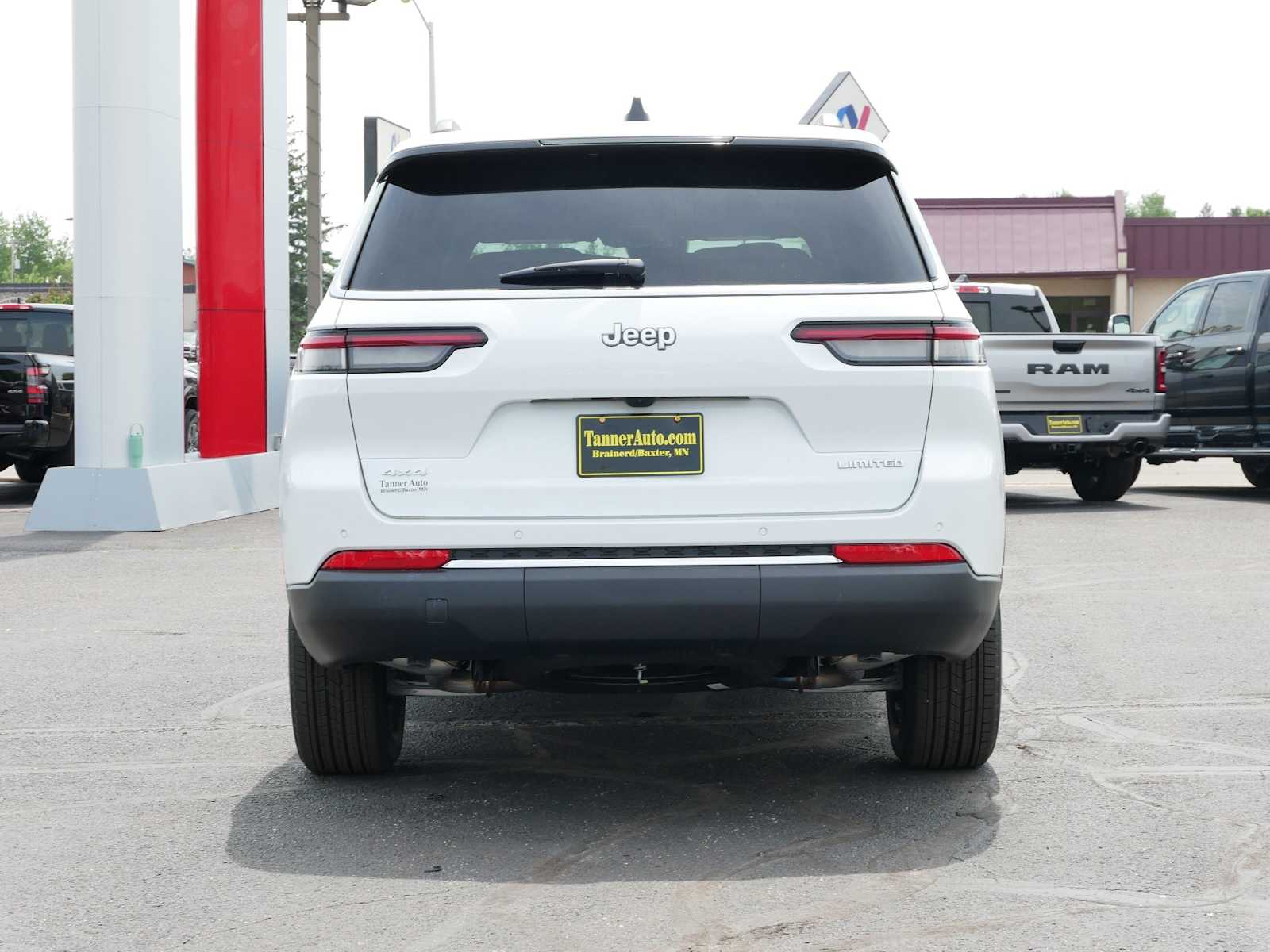 2025 Jeep Grand Cherokee Limited photo 6