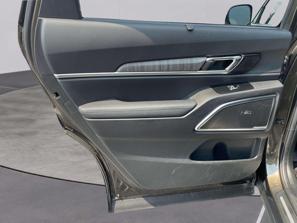 2023 Kia Telluride SX photo 23