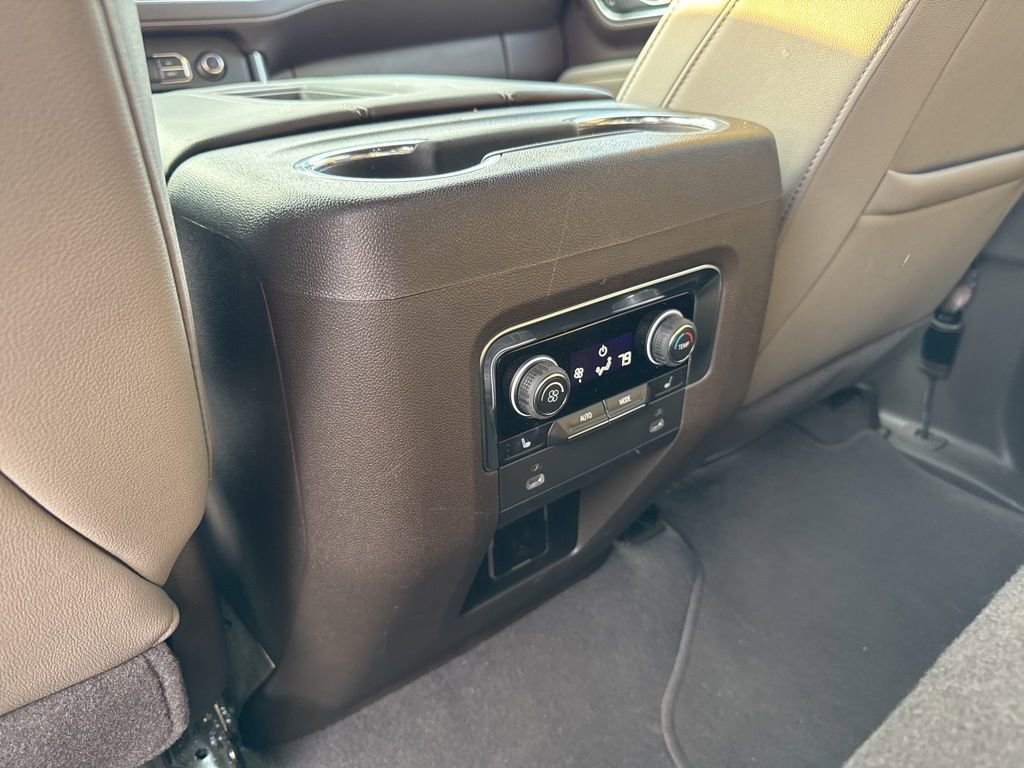 2022 Chevrolet Tahoe LT photo 9