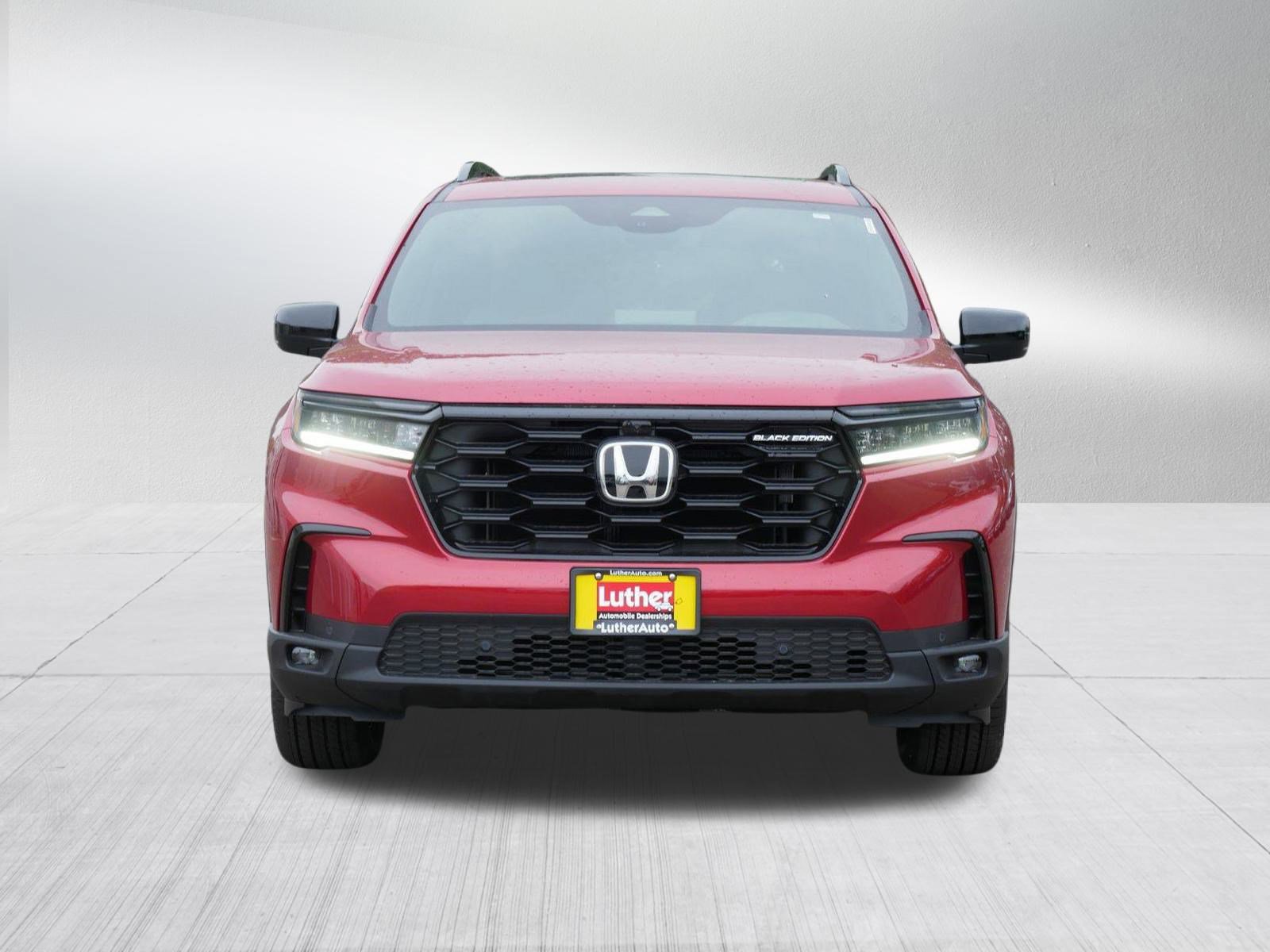 2025 Honda Pilot Black Edition photo 2