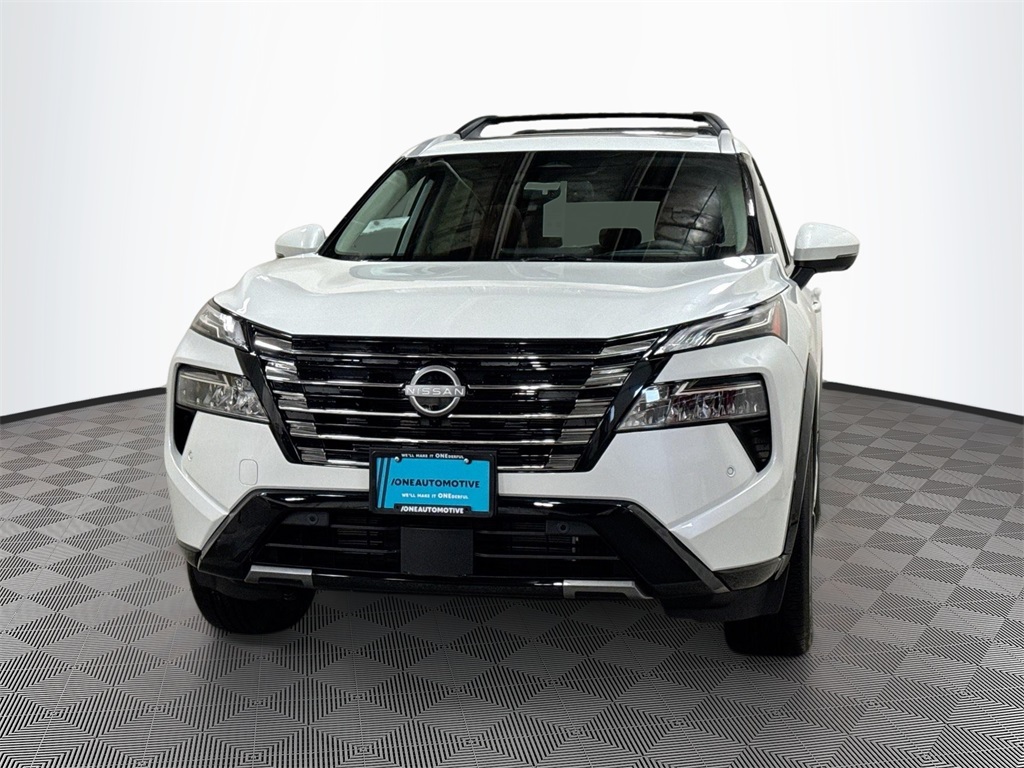 2026 Nissan Rogue Platinum's photo