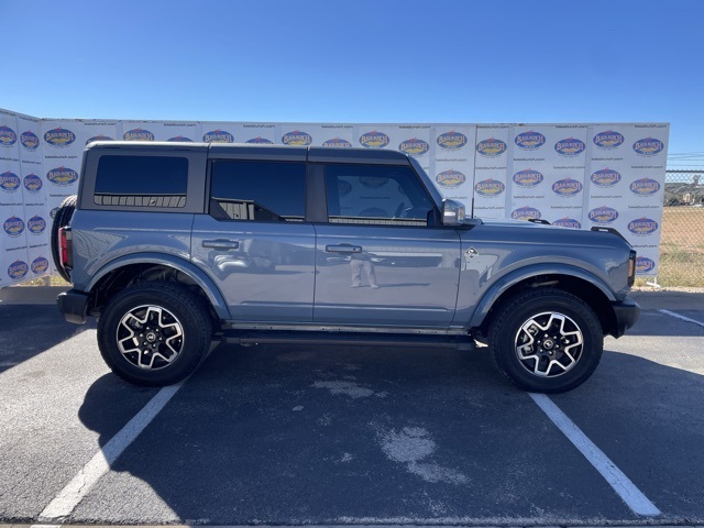 2024 Ford Bronco 4-Door Outer Banks's photo