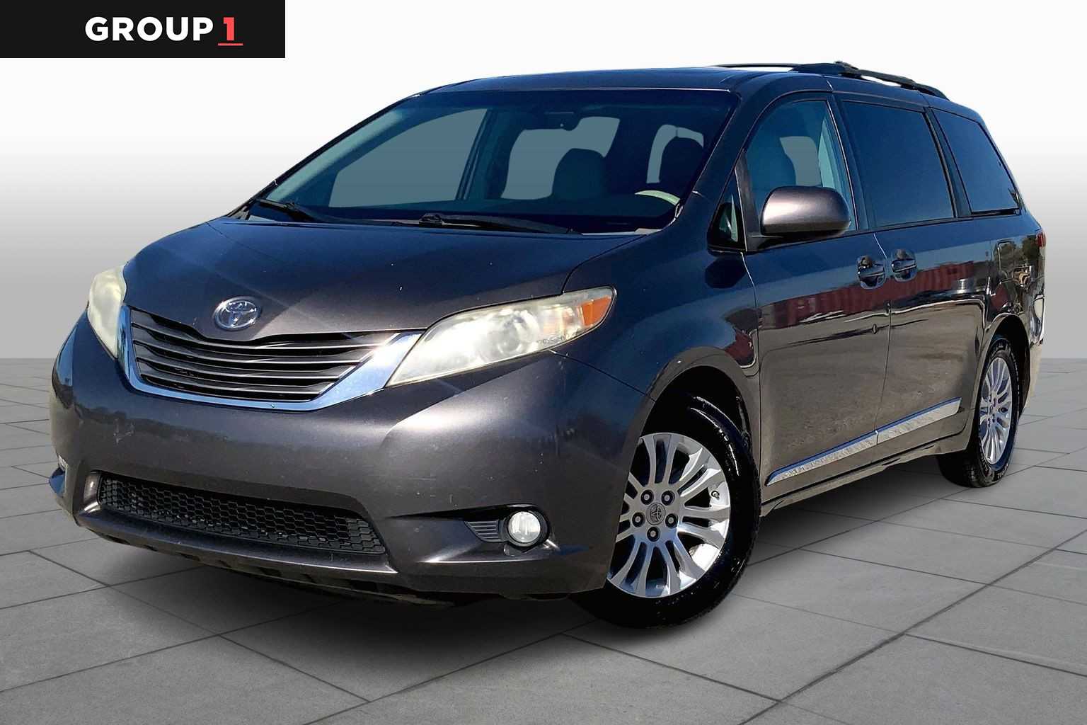 2013 Toyota Sienna XLE