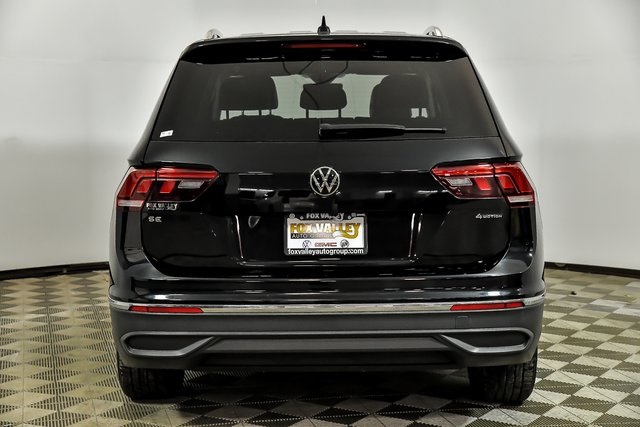 2022 Volkswagen Tiguan SE photo 3