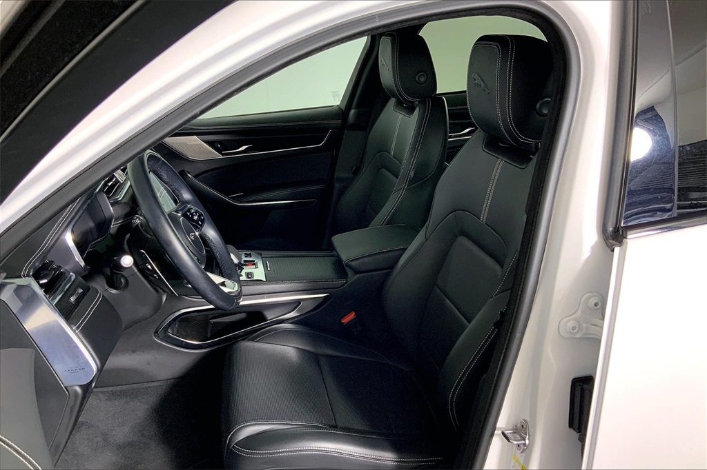 2024 Jaguar F-PACE P250 R-Dynamic S photo 23
