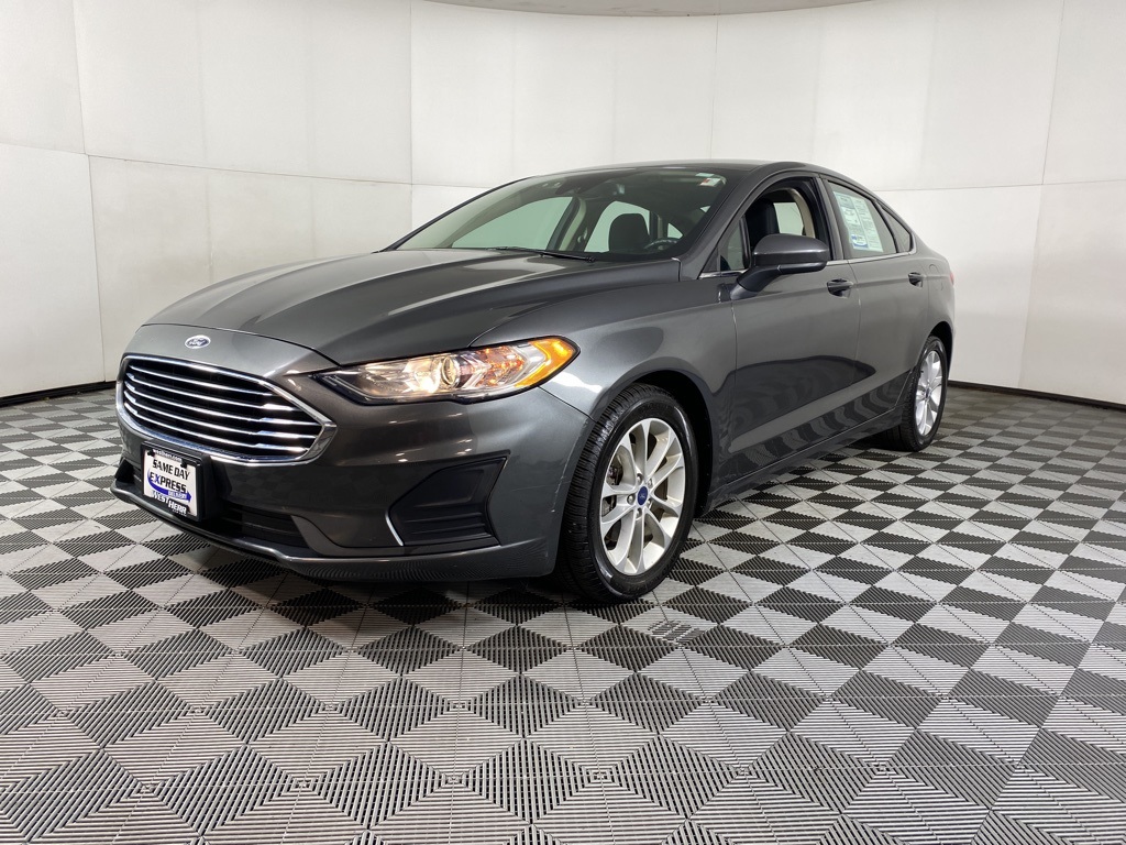 2020 Ford Fusion SE photo 22