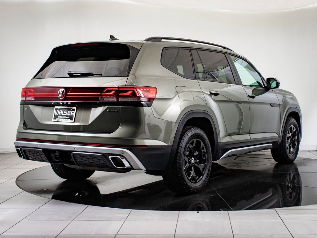2025 Volkswagen Atlas Peak Edition SE photo 9
