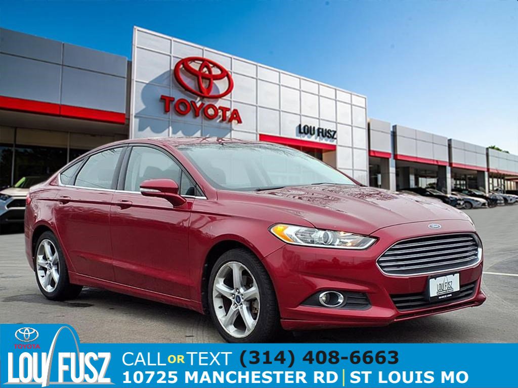 2014 Ford Fusion SE's photo