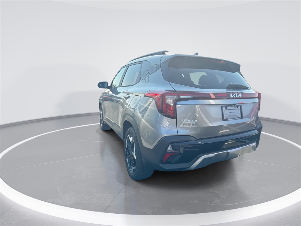 2026 Kia Seltos S photo 2