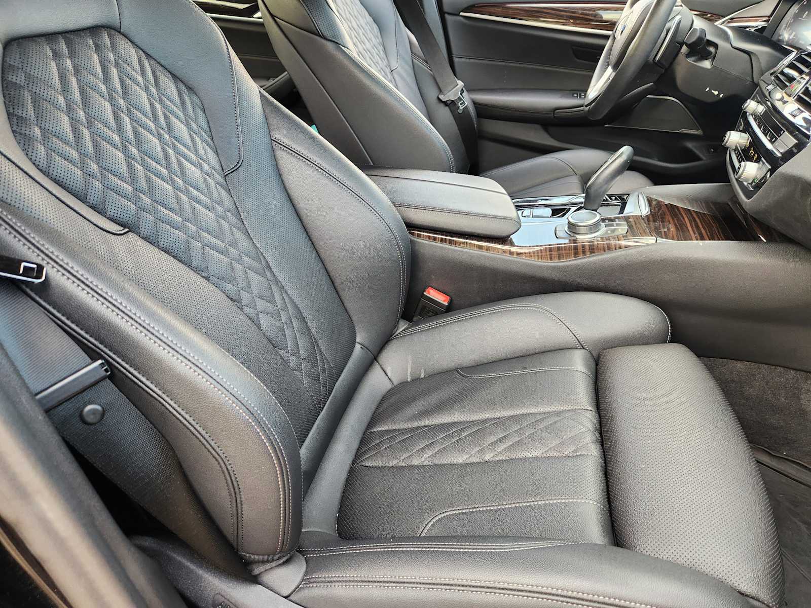 2022 Bmw 530i photo 6
