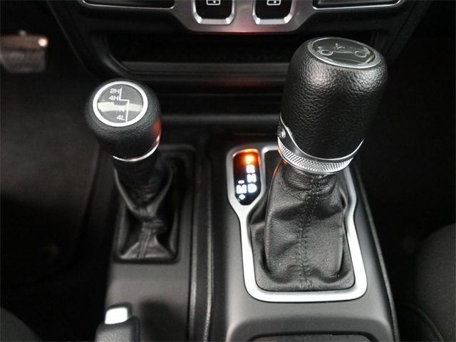 2018 Jeep Wrangler Sport S photo 3