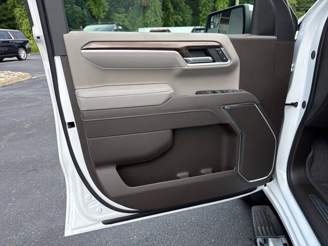 2026 Chevrolet Silverado 1500 LT photo 9