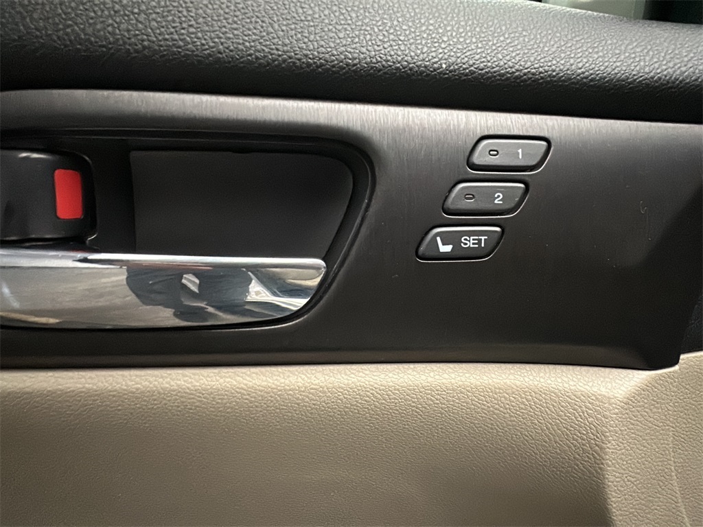 2013 Honda Accord EX-L photo 9
