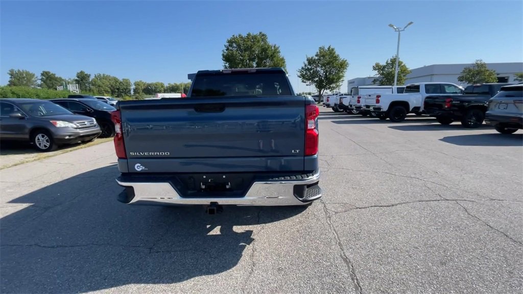 2024 Chevrolet Silverado 1500 LT photo 6
