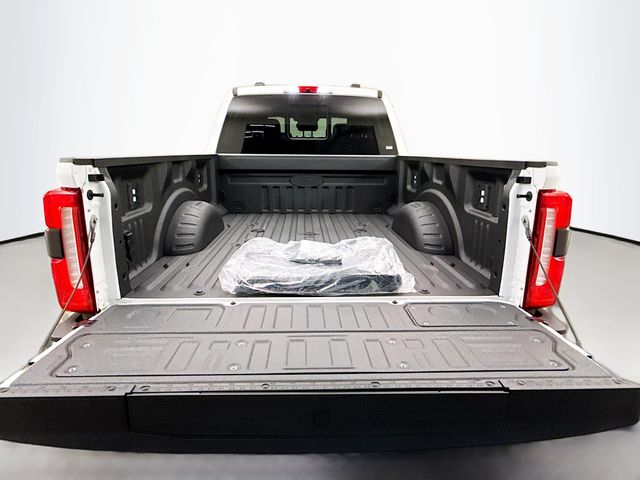 2025 Ford F-250 Lariat photo 26