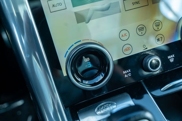 2022 Land Rover Range Rover Sport SVR photo 30