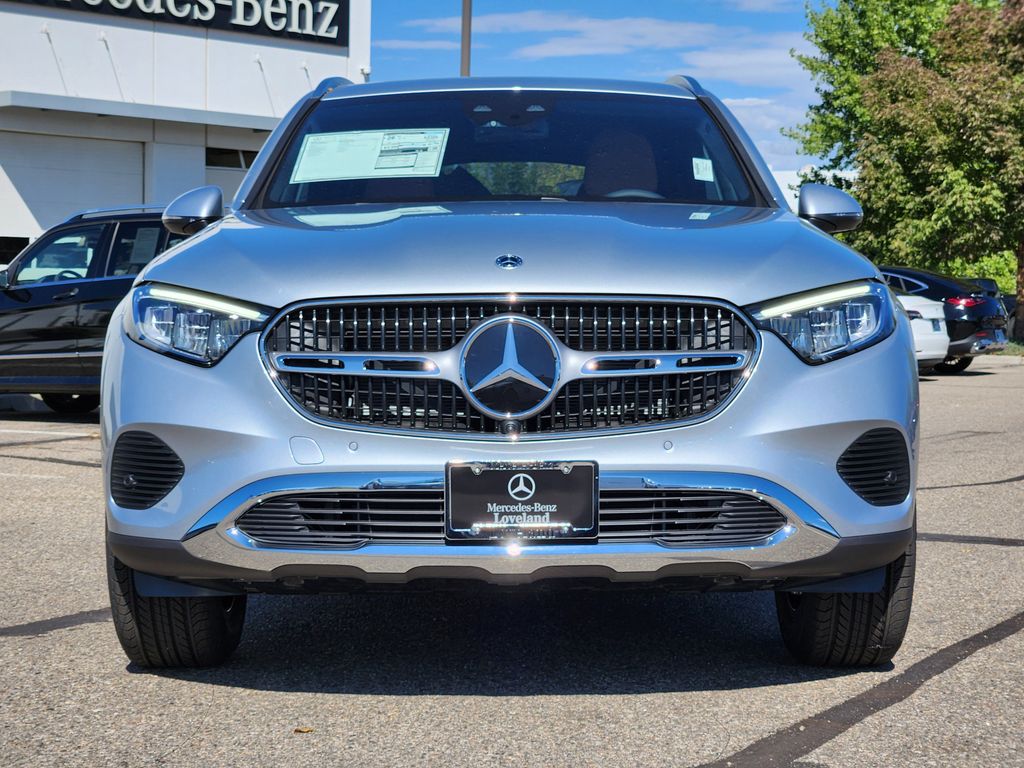 2026 Mercedes Benz GLC 300 4MATIC photo 2