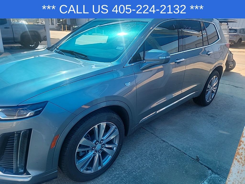 2024 Cadillac XT6 Premium Luxury photo 2