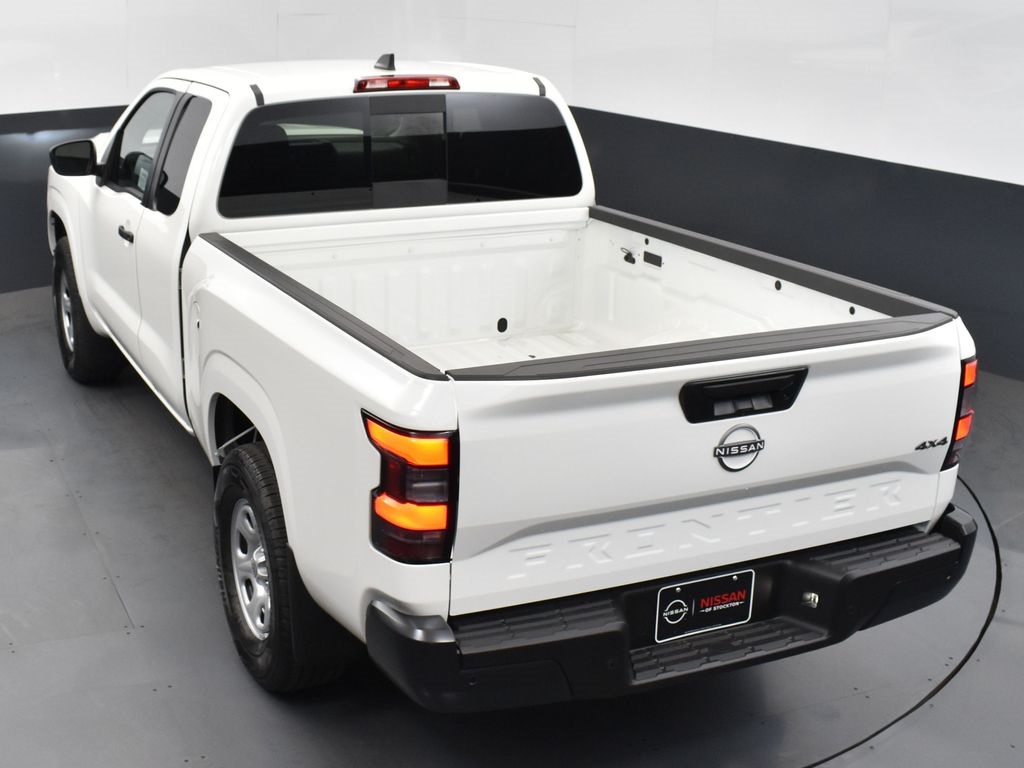 2026 Nissan Frontier S photo 41