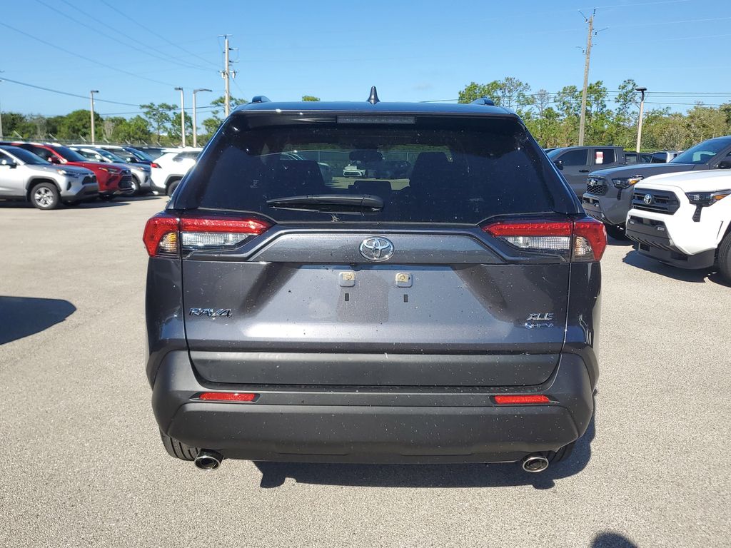 2025 Toyota RAV4 Hybrid XLE photo 6