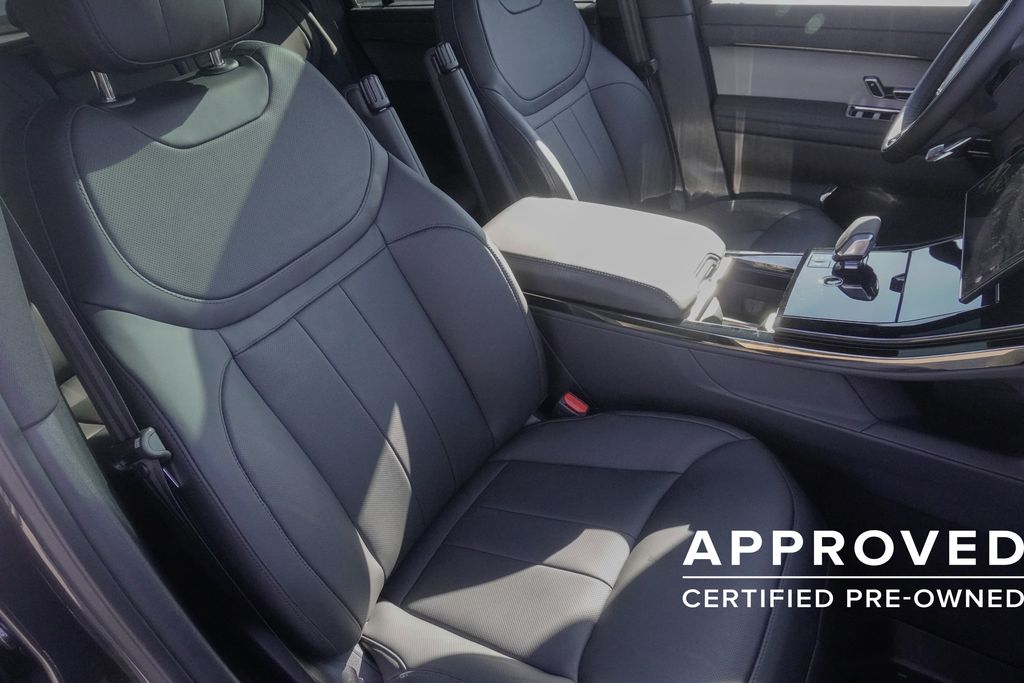 2025 Land Rover Range Rover Sport SE photo 20
