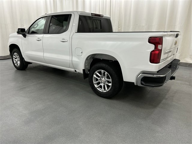 2025 Chevrolet Silverado 1500 LT photo 3