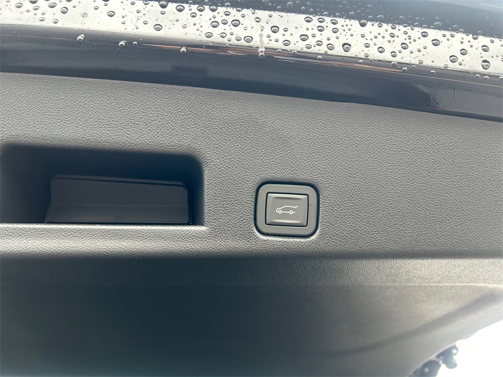 2026 GMC ACADIA - Image 34