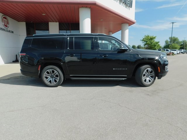 2023 Jeep Wagoneer L Series II photo 8