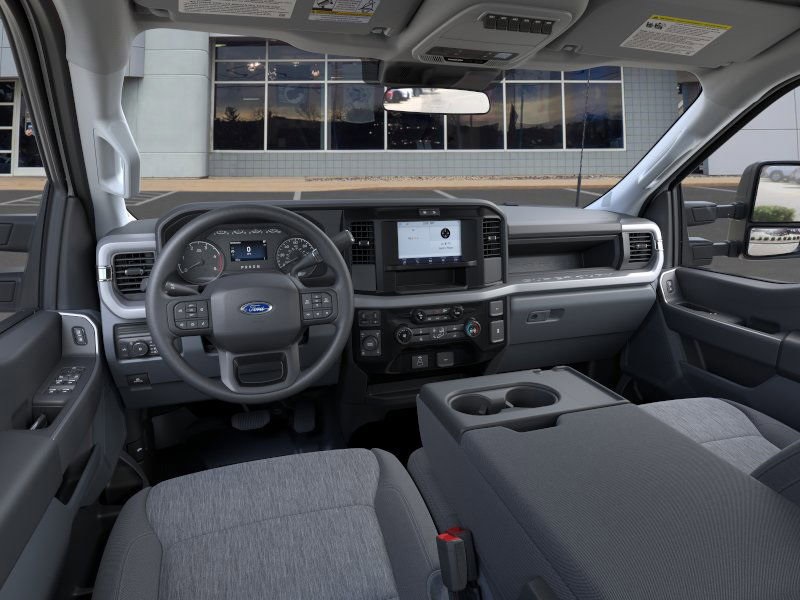 2025 Ford F-350 XL photo 9